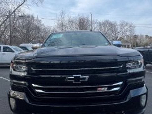 Used 2017 Chevrolet Silverado 1500 LTZ Z71 w/ LTZ Plus Package AWD/4WD image 2