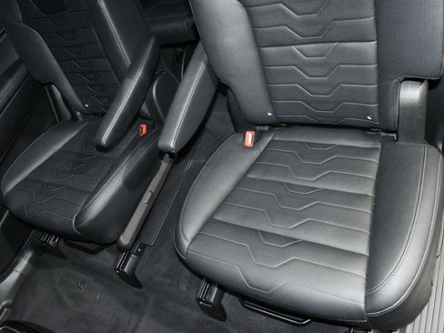 Used 2022 Kia Telluride SX w/ SX Prestige Package image 19