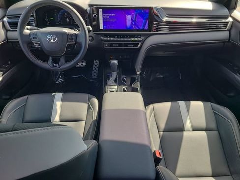 Used 2025 Toyota Camry SE w/ Multimedia Upgrade Package FWD image 16
