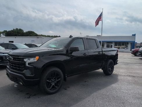 Used 2024 Chevrolet Silverado 1500 RST w/ LPO, Liner Protection Package AWD/4WD image 2