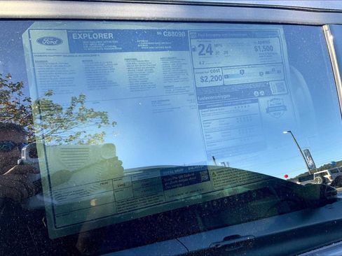 New 2025 Ford Explorer Active w/ Active Comfort Package image 17