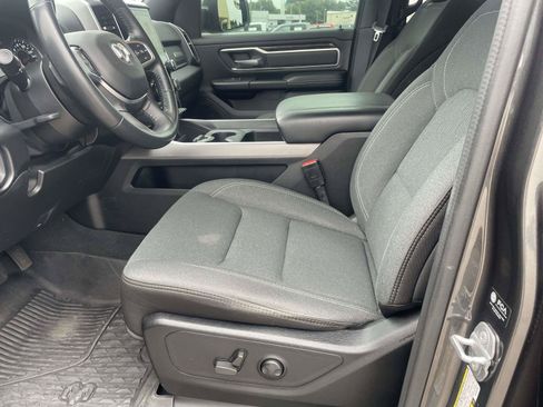 Used 2022 RAM 1500 Big Horn AWD/4WD image 12