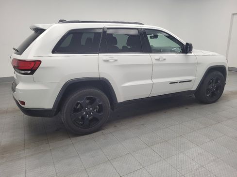 Used 2018 Jeep Grand Cherokee Laredo image 10