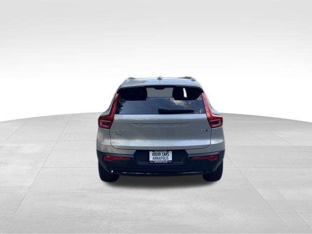 Certified 2023 Volvo XC40 B5 Plus w/ Protection Package Premier AWD/4WD image 7