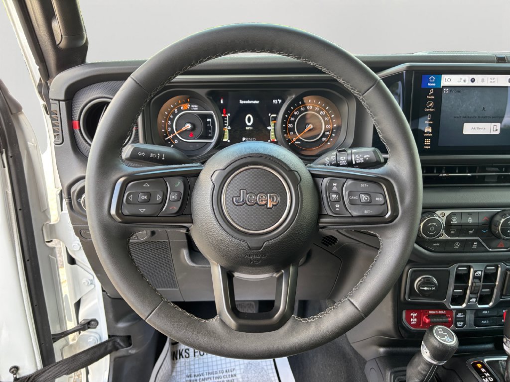 Used 2025 Jeep Wrangler Unlimited Rubicon w/ Convenience Group AWD/4WD image 19
