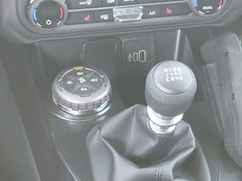 New 2026 Ford Bronco Big Bend AWD/4WD image 9