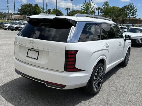 New 2026 Hyundai Palisade Calligraphy FWD image 6