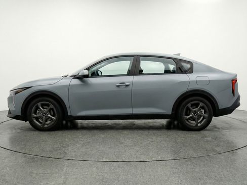 Used 2025 Kia K4 FWD image 5
