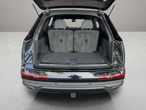 Used 2025 Audi Q7 3.0T Prestige w/ Prestige Package AWD/4WD image 34