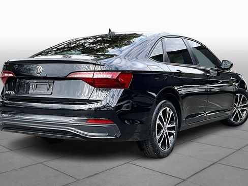 Used 2023 Volkswagen Jetta Sport image 12