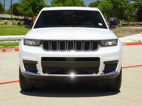Used 2024 Jeep Grand Cherokee L Laredo w/ Trailer Tow Package AWD/4WD image 7
