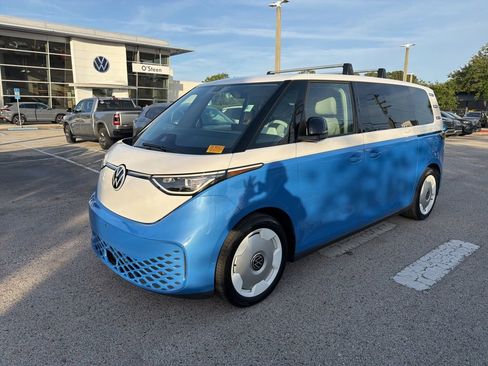 Used 2025 Volkswagen ID. Buzz 1st Edition image 29