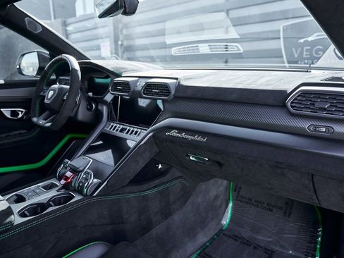 Used 2024 Lamborghini Urus Performante image 51