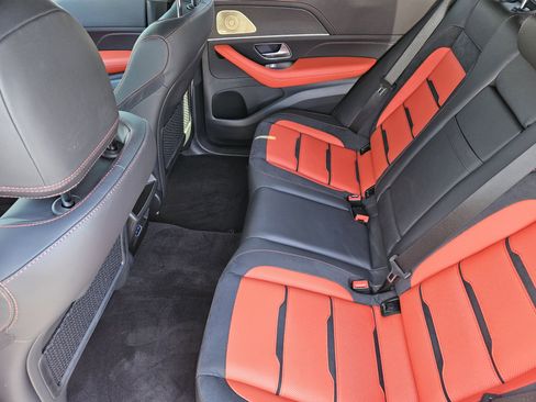 Certified 2025 Mercedes-Benz GLE 53 AMG 4MATIC image 30