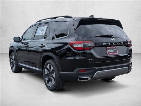 New 2026 Honda Pilot Touring image 9