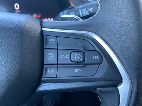 New 2026 Jeep Grand Cherokee L 4WD image 16