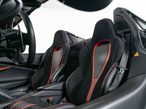 Used 2021 McLaren 720S Performance RWD image 15