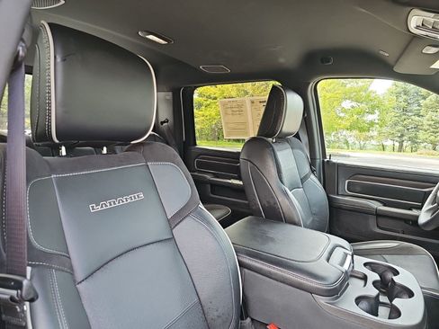 Used 2025 RAM 2500 Laramie AWD/4WD image 11