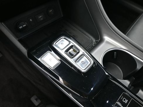 Used 2023 Hyundai Sonata Limited w/ Cargo Package image 17