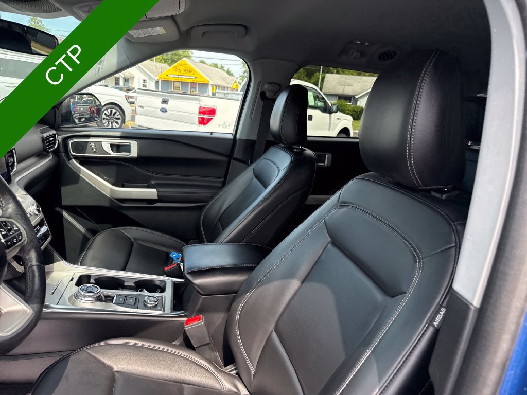 Used 2023 Ford Explorer XLT w/ Equipment Group 202A AWD/4WD image 20