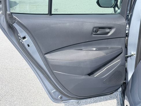 Used 2025 Toyota Corolla LE FWD image 29