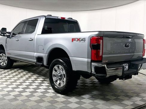 Used 2024 Ford F250 Lariat w/ Lariat Ultimate Package AWD/4WD image 11