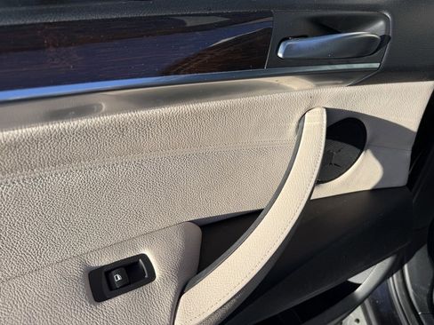 Used 2011 BMW X5 xDrive35i image 33