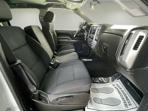 Used 2017 GMC Sierra 1500 SLE w/ SLE Value Package image 13