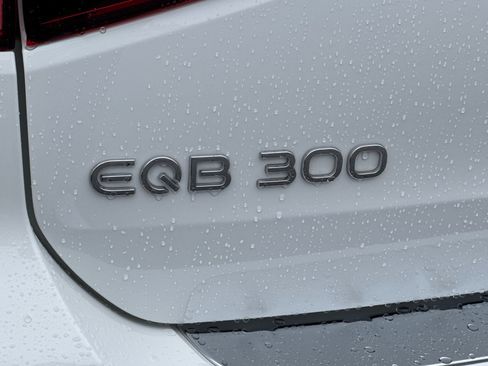Certified 2024 Mercedes-Benz EQB 300 EQB 300 image 21