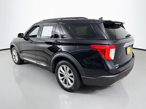 Certified 2023 Ford Explorer XLT w/ Equipment Group 202A AWD/4WD image 5