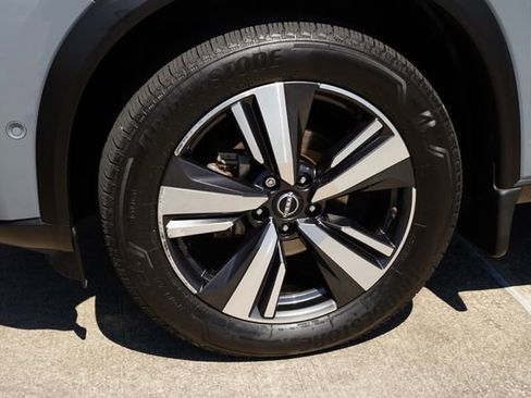 Used 2023 Nissan Rogue Platinum w/ Platinum Premium Package AWD/4WD image 5