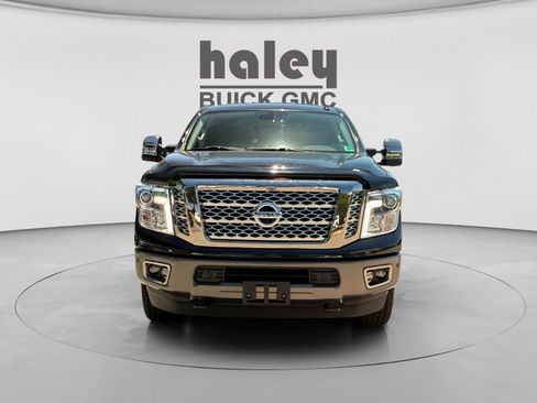 Used 2018 Nissan Titan Platinum Reserve w/ Platinum Utility Package AWD/4WD image 8
