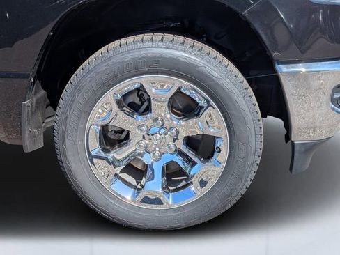 Used 2022 RAM 1500 Big Horn AWD/4WD image 10