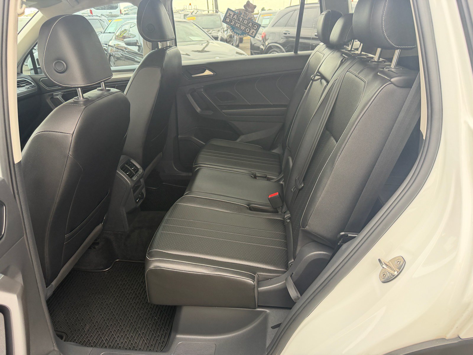 Used 2022 Volkswagen Tiguan SE FWD image 13