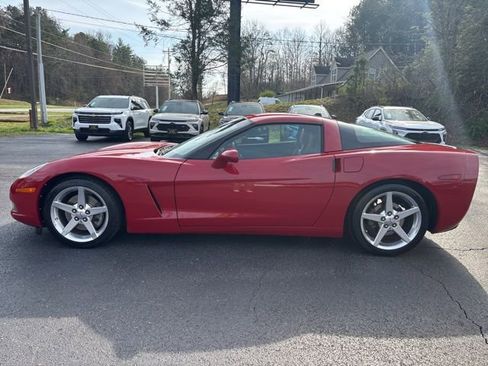 Used 2005 Chevrolet Corvette Coupe w/ Preferred Equipment Group image 8