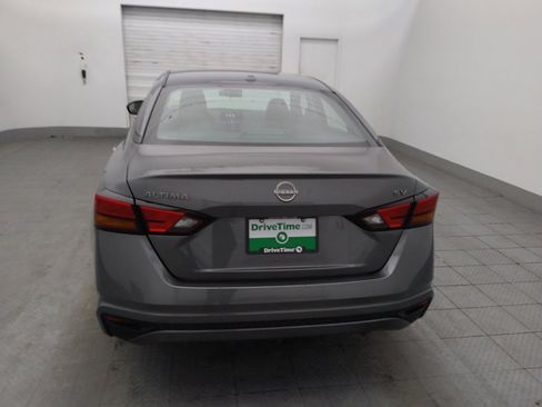 Used 2024 Nissan Altima 2.5 SV image 6