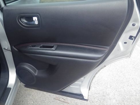 Used 2012 Nissan Rogue SL AWD/4WD image 29