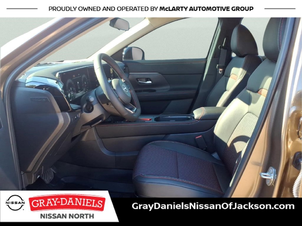 Certified 2027 Nissan Kicks SR FWD image 23