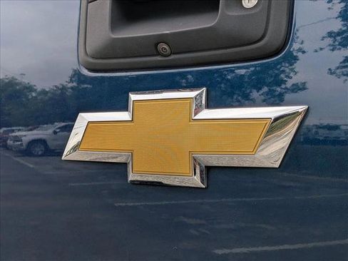 Used 2020 Chevrolet Colorado LT w/ Safety Package image 22