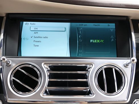 Used 2015 Rolls-Royce Wraith RWD image 48