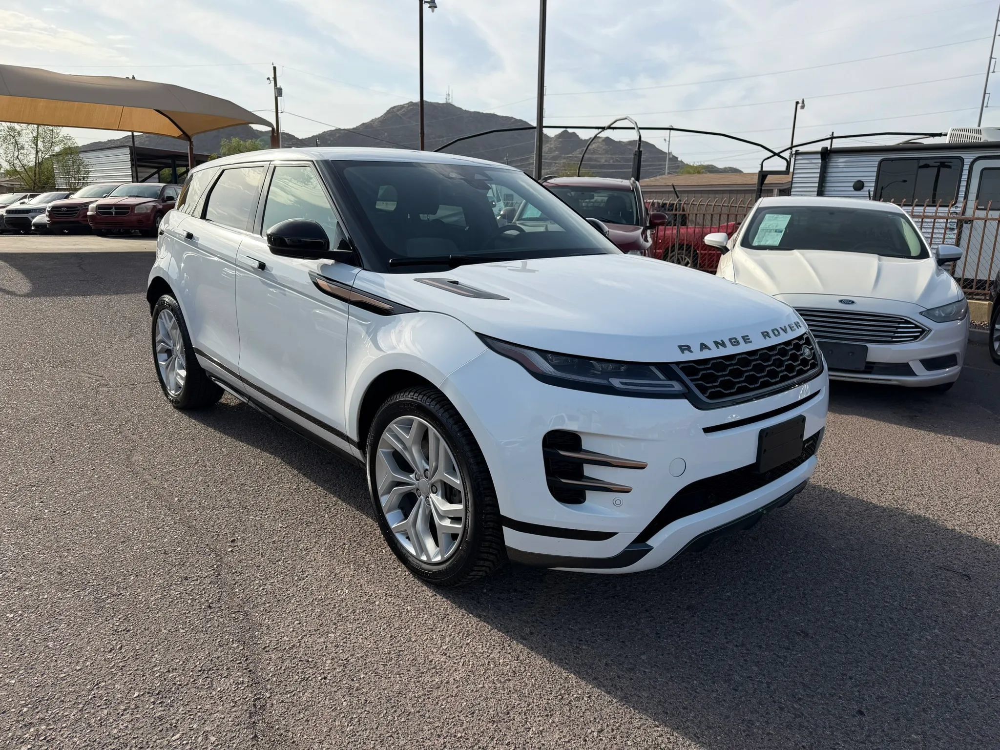 Used 2023 Land Rover Range Rover Evoque R-Dynamic SE AWD/4WD image 3