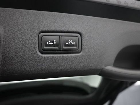 Used 2026 Kia Carnival SX w/ SX Dark Edition Package FWD image 24