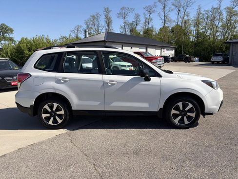 Used 2018 Subaru Forester 2.5i w/ Alloy Wheel Package AWD/4WD image 4