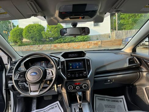 Used 2021 Subaru Crosstrek 2.0i Premium AWD/4WD image 19