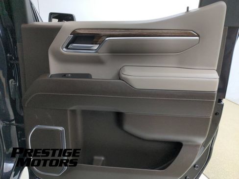 Used 2024 GMC Sierra 1500 SLE w/ Preferred Package AWD/4WD image 28