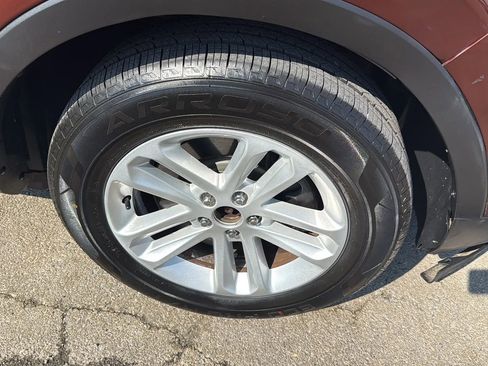 Used 2015 Ford Explorer XLT w/ Equipment Group 201A image 24