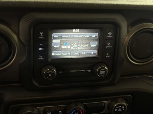 Used 2019 Jeep Wrangler Unlimited Sport S image 18