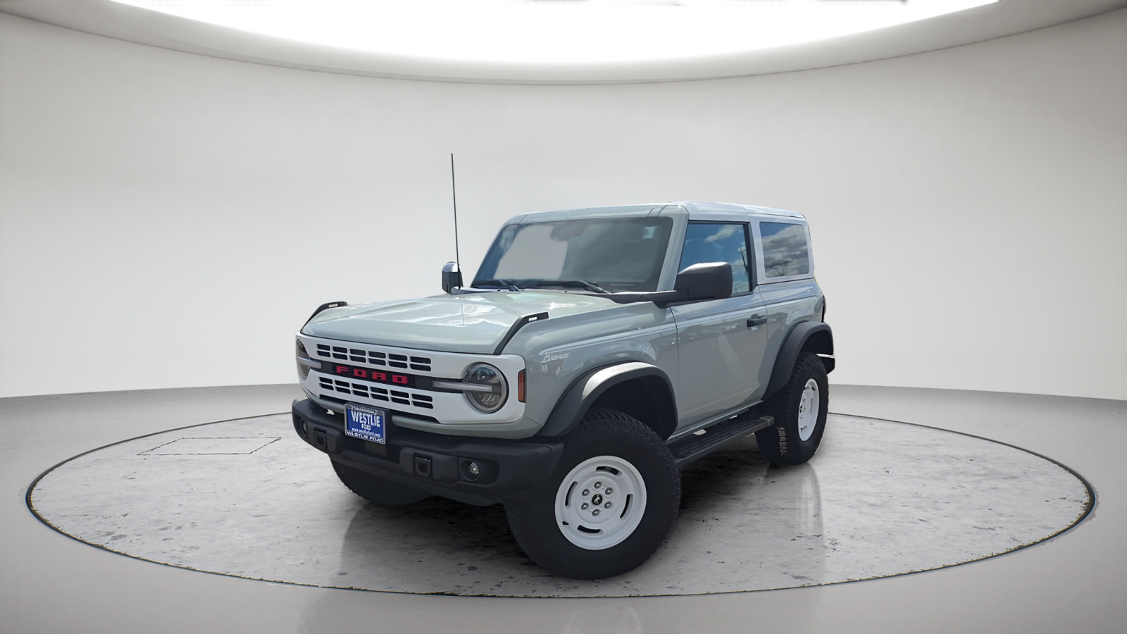 Certified 2024 Ford Bronco Heritage Edition AWD/4WD image 1