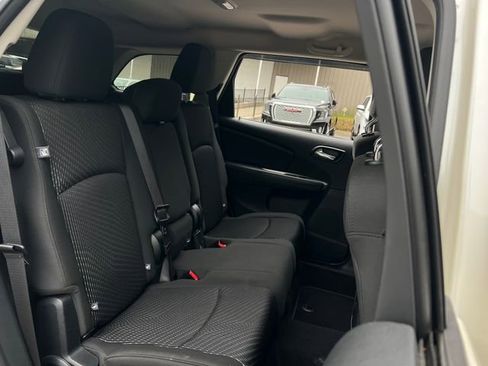 Used 2018 Dodge Journey SE w/ Connectivity Group image 28