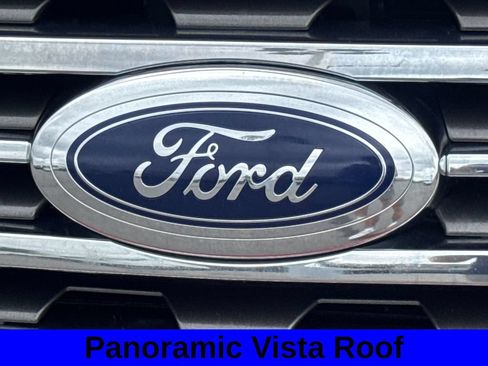 Used 2020 Ford Expedition XLT w/ Equipment Group 202A AWD/4WD image 16